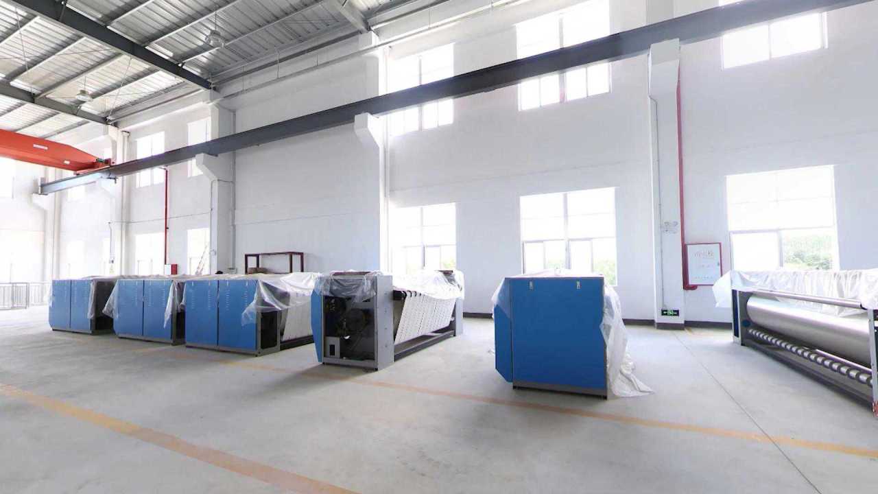 		高速燙平機(jī),工業(yè)布草燙平機(jī)視頻	